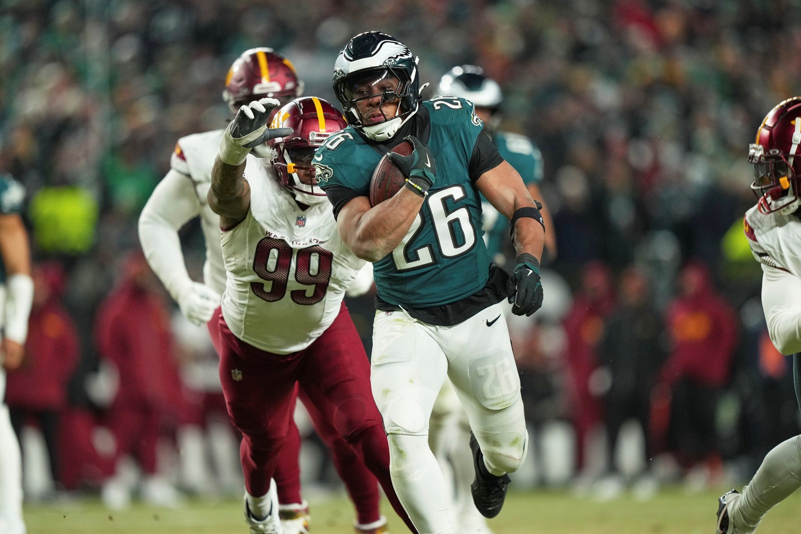 Commanders_Eagles_Football_68705--68ca0_1089284563.jpg