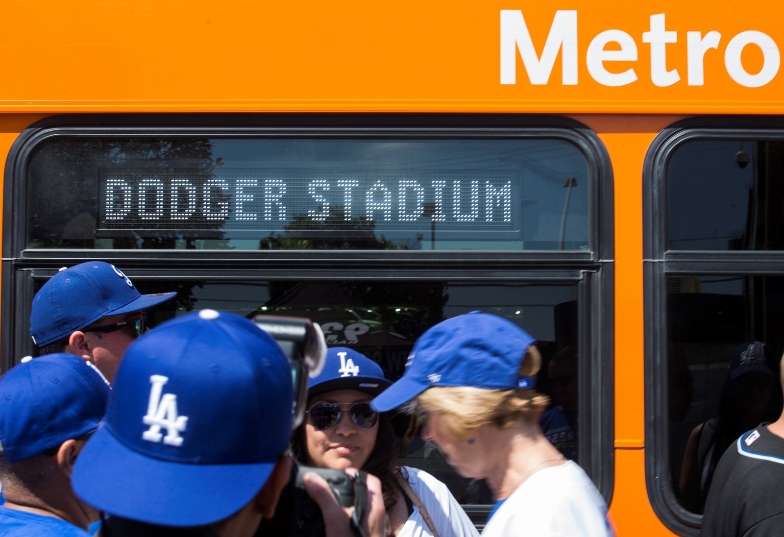 LDN-L-DODGERS-EXPRESS-0330-02_1094744831.jpg