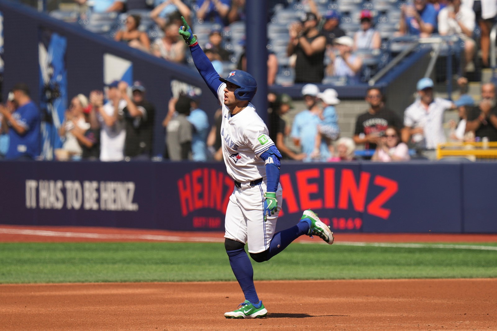 Angels_Blue_Jays_Baseball_02347--70c32_1095021823.jpg