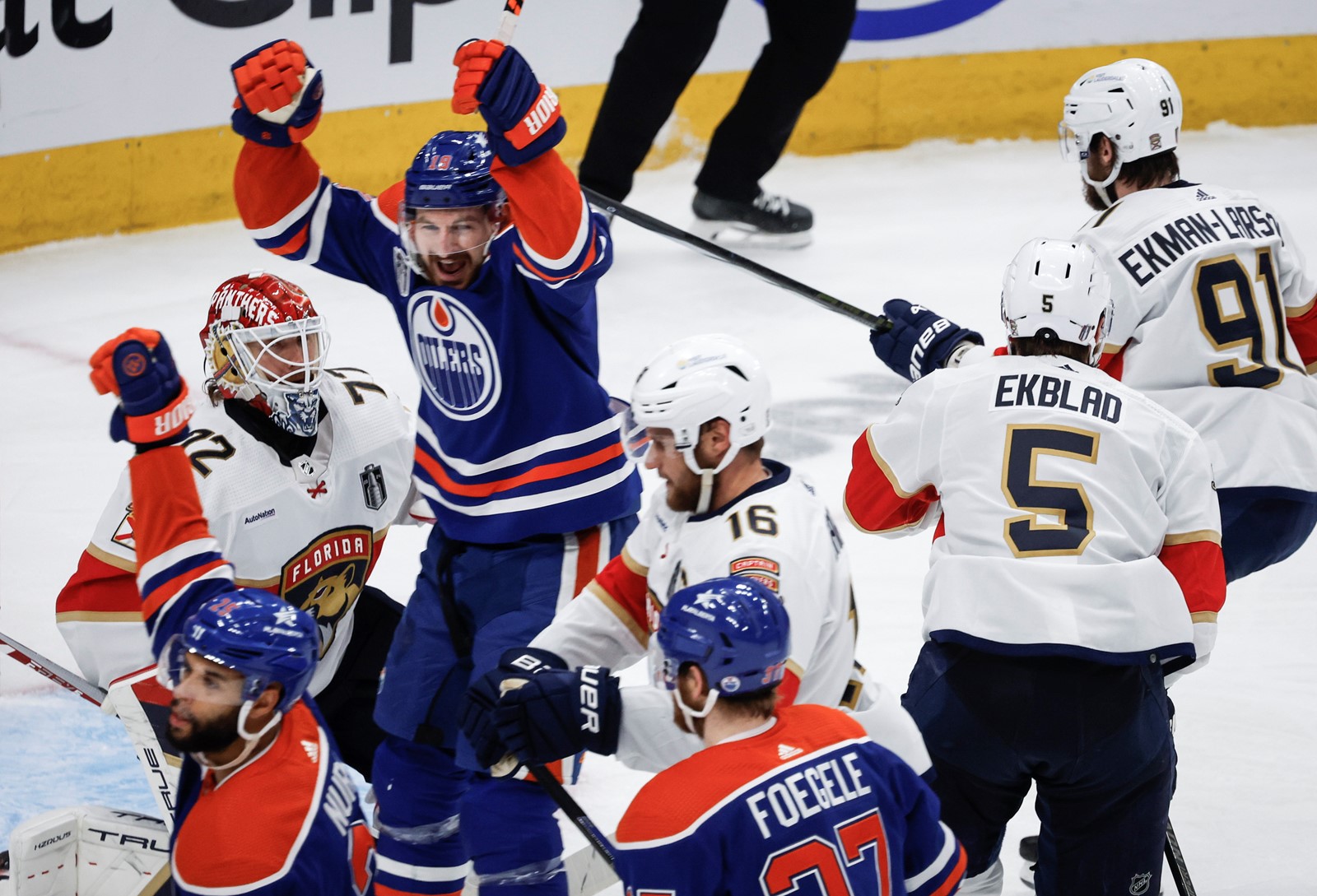 Stanley_Cup_Panthers_Oilers_Hockey_06590--1890e_1080038523.jpg