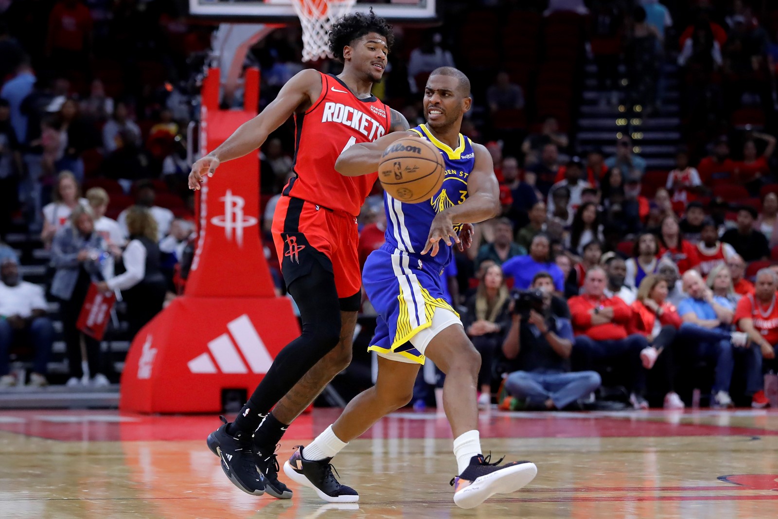 Warriors_Rockets_Basketball_31285--dcf9c_1070983765.jpg