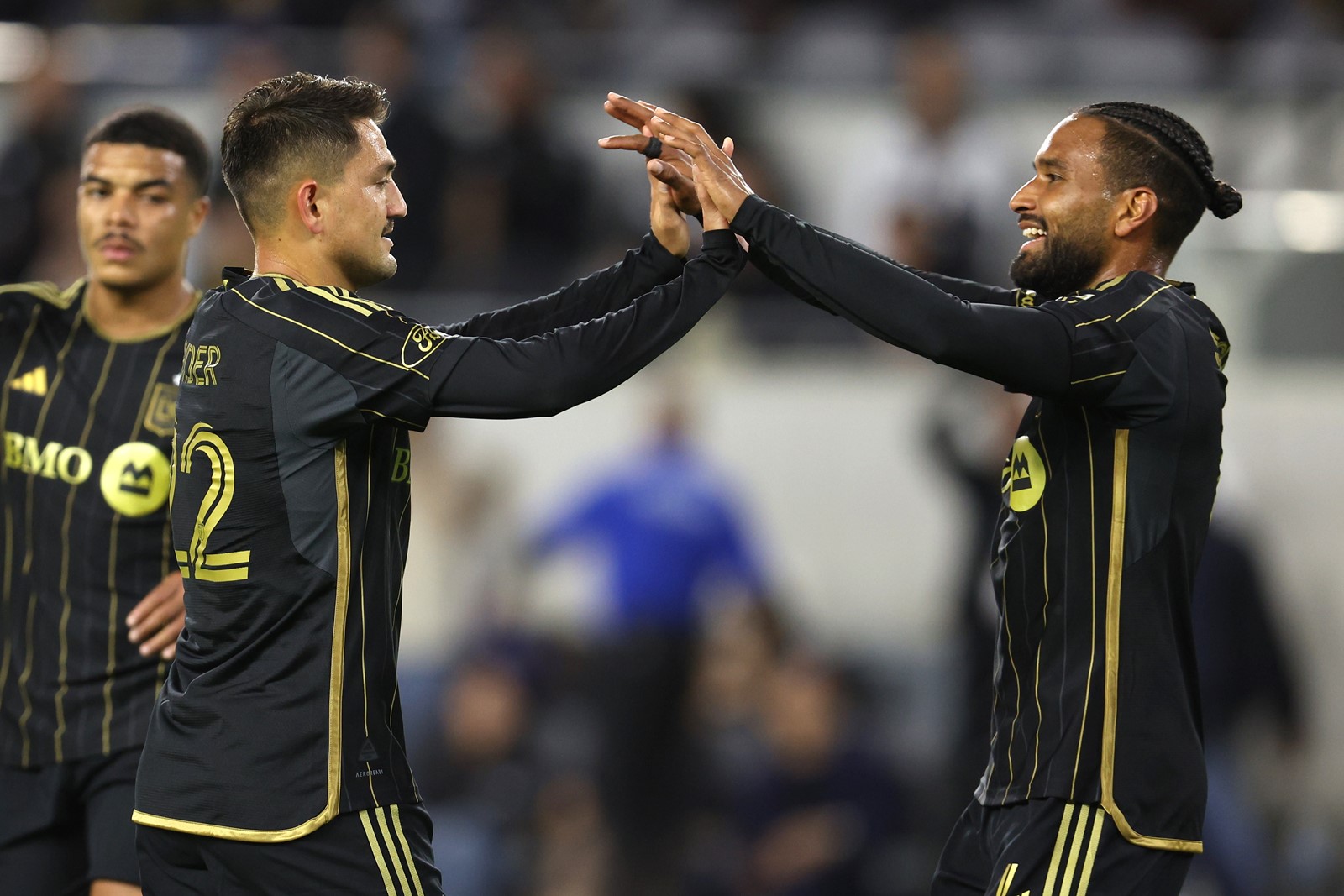 0514_NWS_LDN-L-LAFC-0515-02_1093106868.jpg
