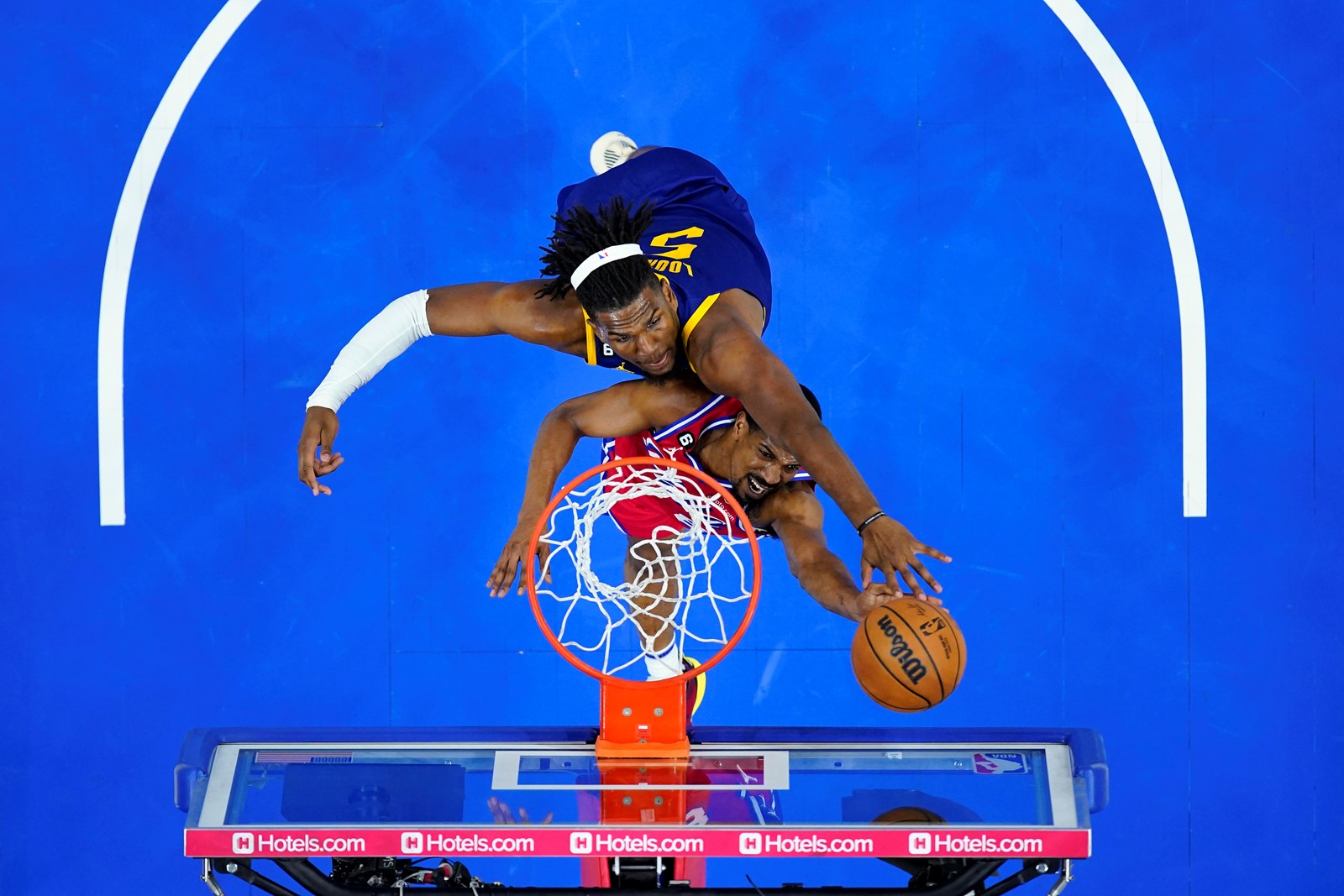 Warriors_76ers_Basketball_07278--2b32d_1058110130.jpg