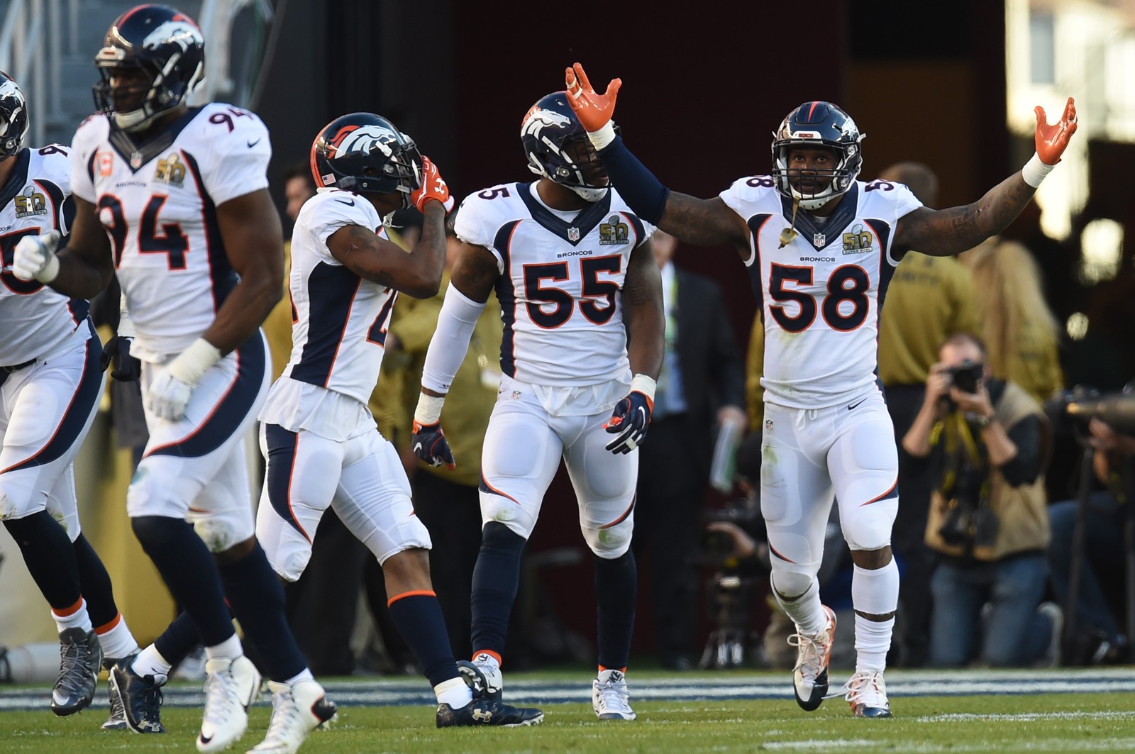 SP07PANTHERSBRONCOS1AO_5225_1098850982.jpg