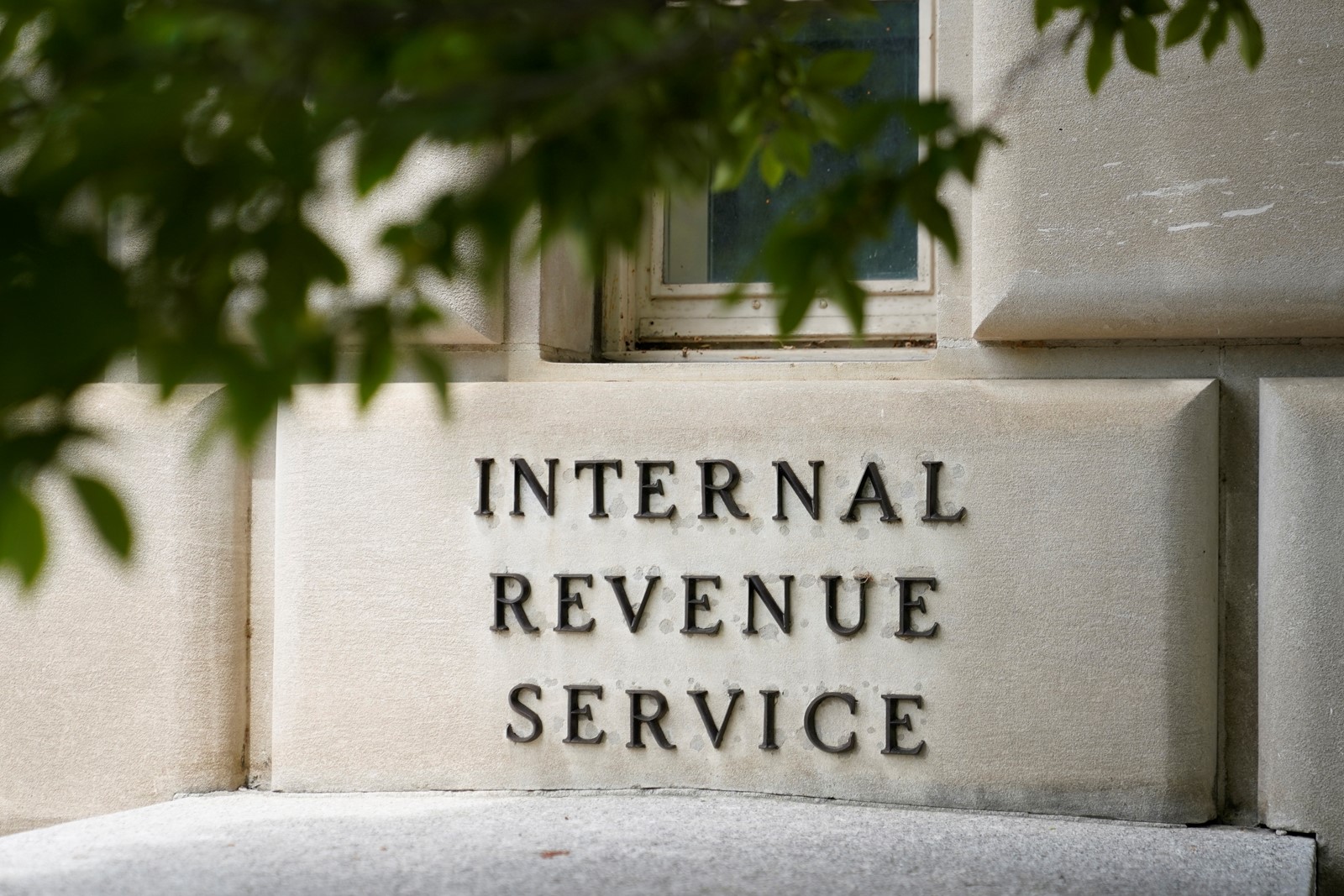 IRS_Report_77210--c8485_1094653500.jpg