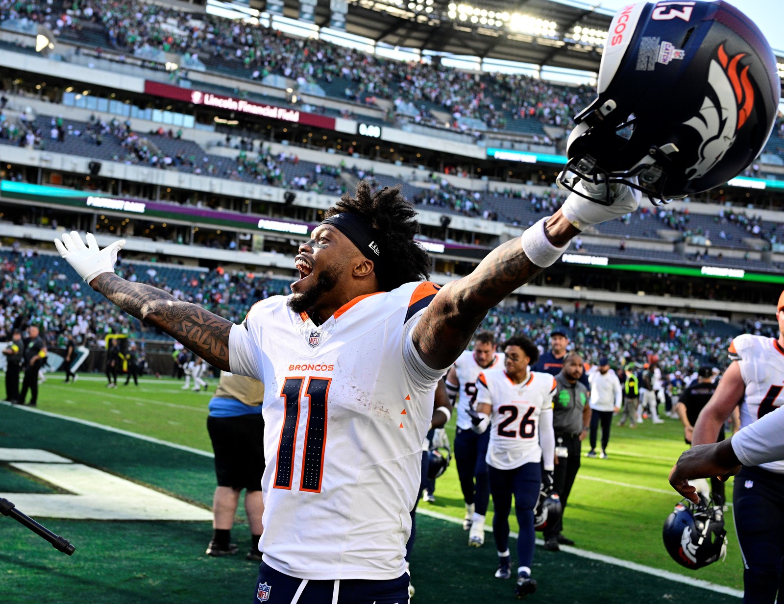 TDP-L-BRONCOS-EAGLES_DSC6484_1098396522.jpg