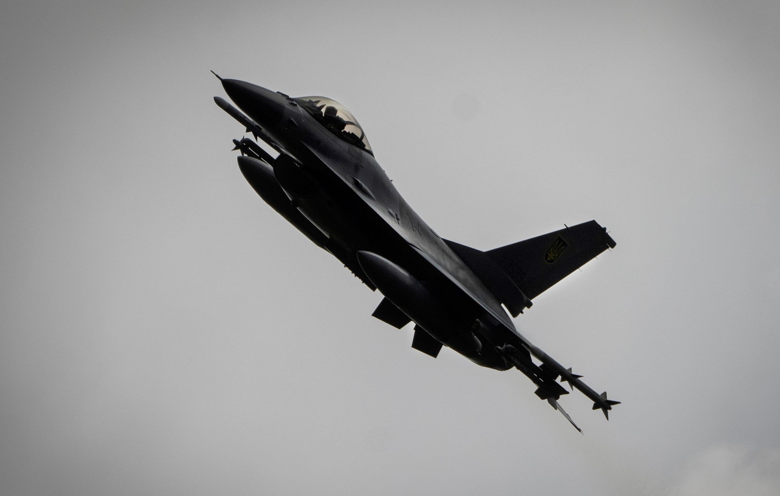 Russia_Ukraine_War_F16_94906--767c5_1083223212.jpg