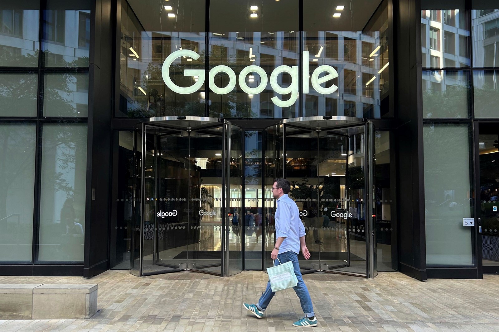 Google-Antitrust_Advertising_36055--1453d_1092078588.jpg