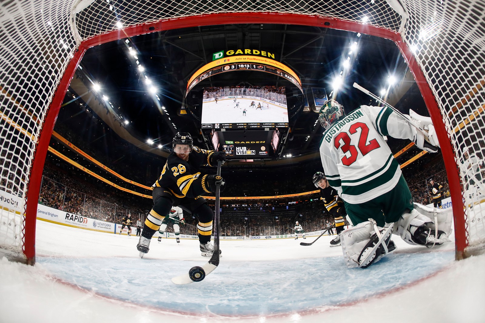 Wild_Bruins_Hockey_432_4--79cb7_1104962348.jpg