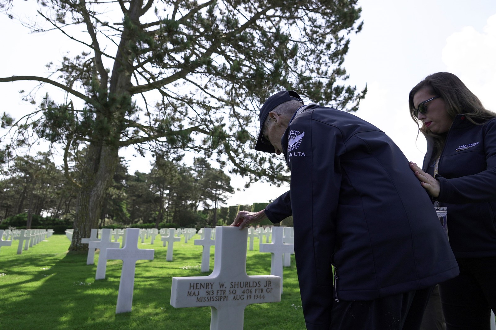 D-Day_Veterans_Return_81580--50032_1093919046.jpg