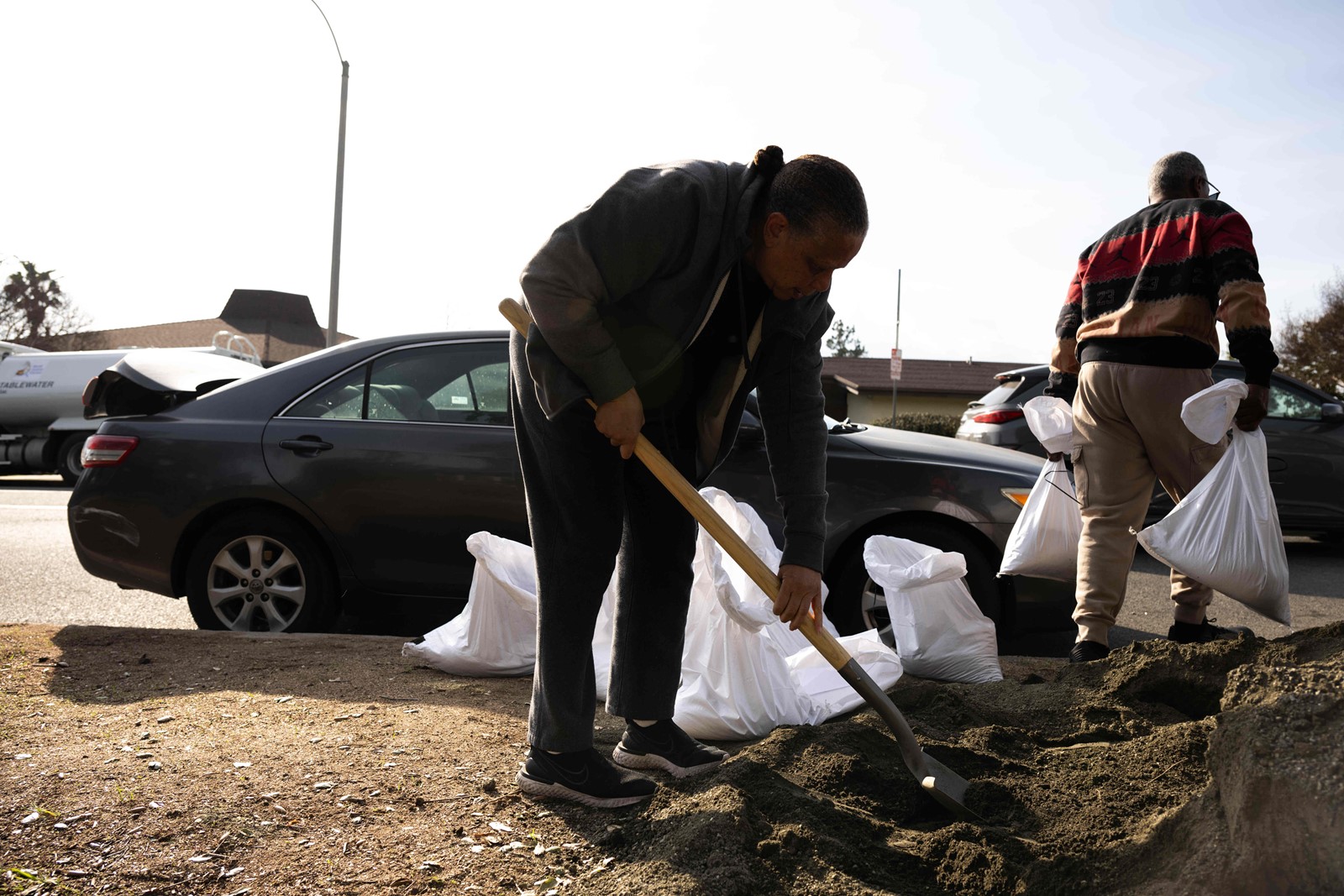 0211_NWS_PAS-L-SANDBAG-0211-02-SR_1089691363.jpg