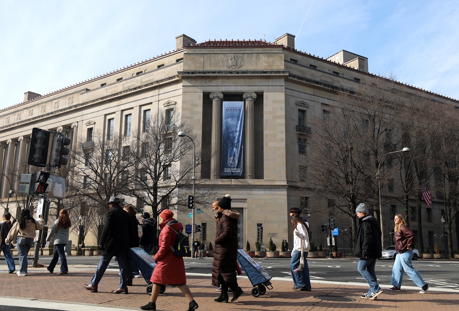 Justice_Department_Hiring_88716--9b0e8_1105713634.jpg