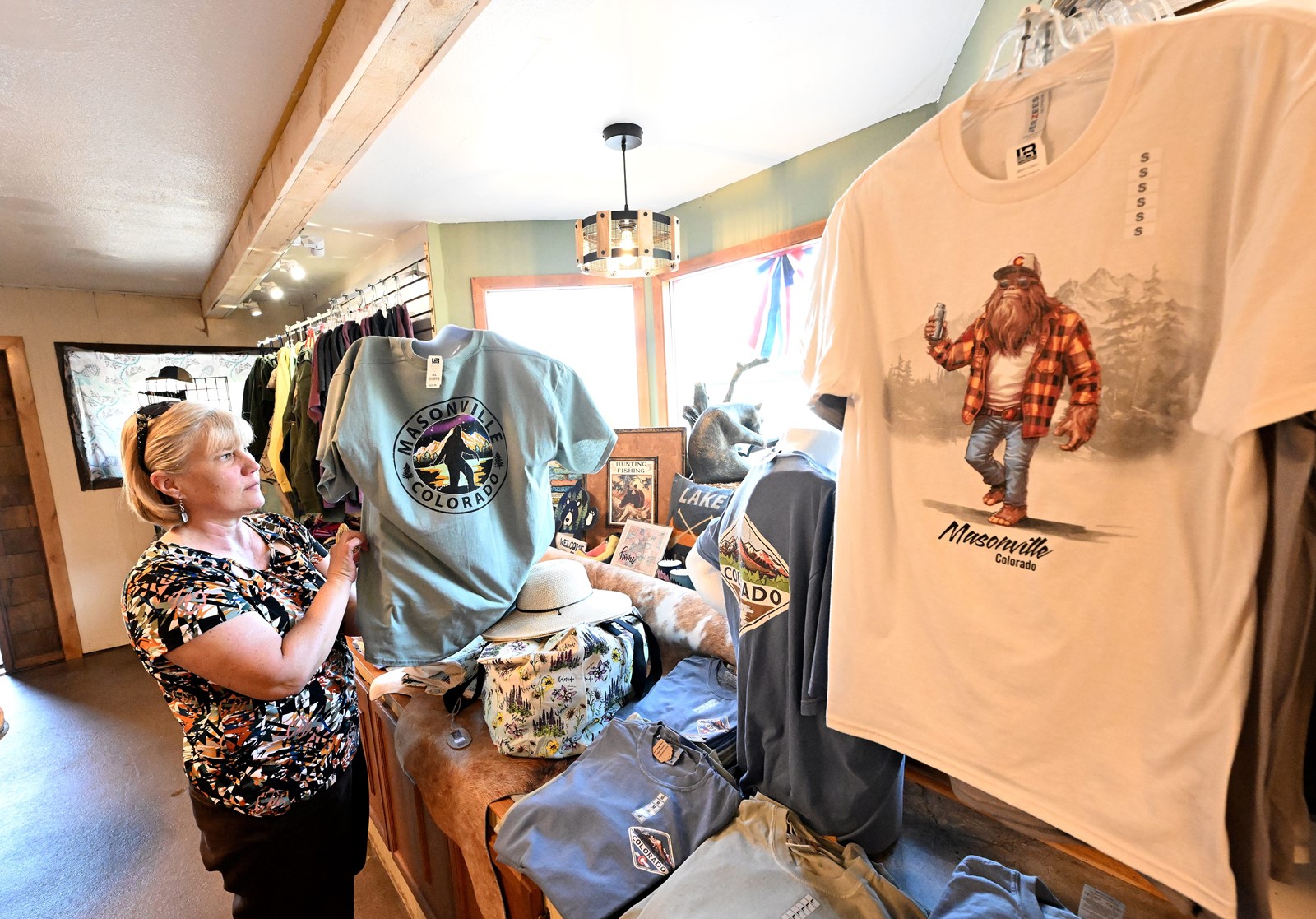 RHC-L-Mercantile-js-0615_a1ce93_1094242081.jpg