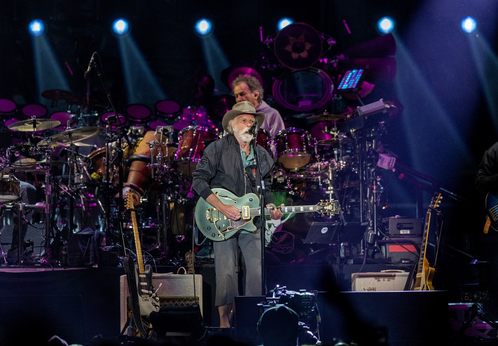 SJM-L-DEADCO1-0716-16_1085589320.jpg