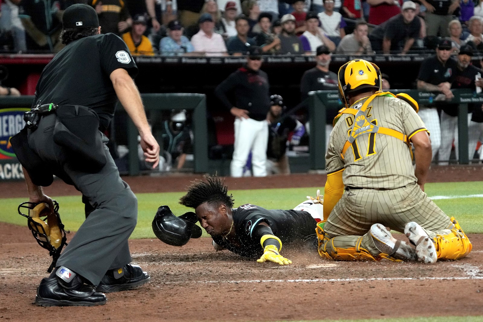 Padres_Diamondbacks_Baseball_54644--c58ba_1094283269.jpg