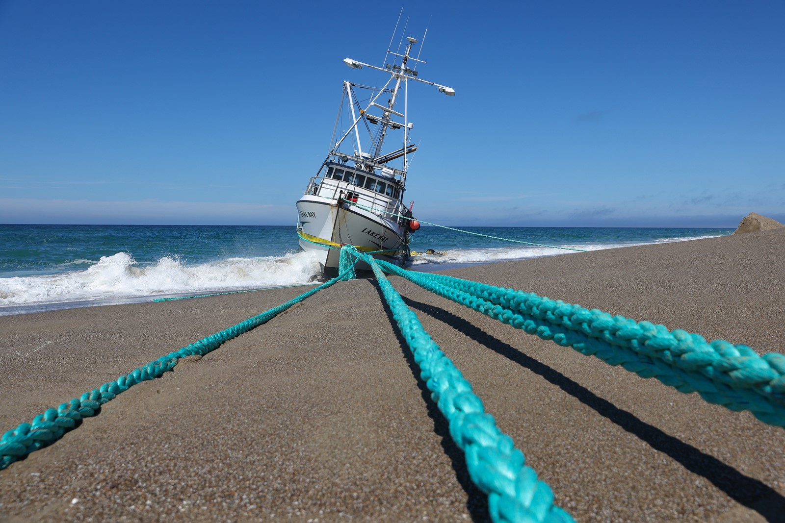 TPD-L-squidboat-01_1110486951.jpg