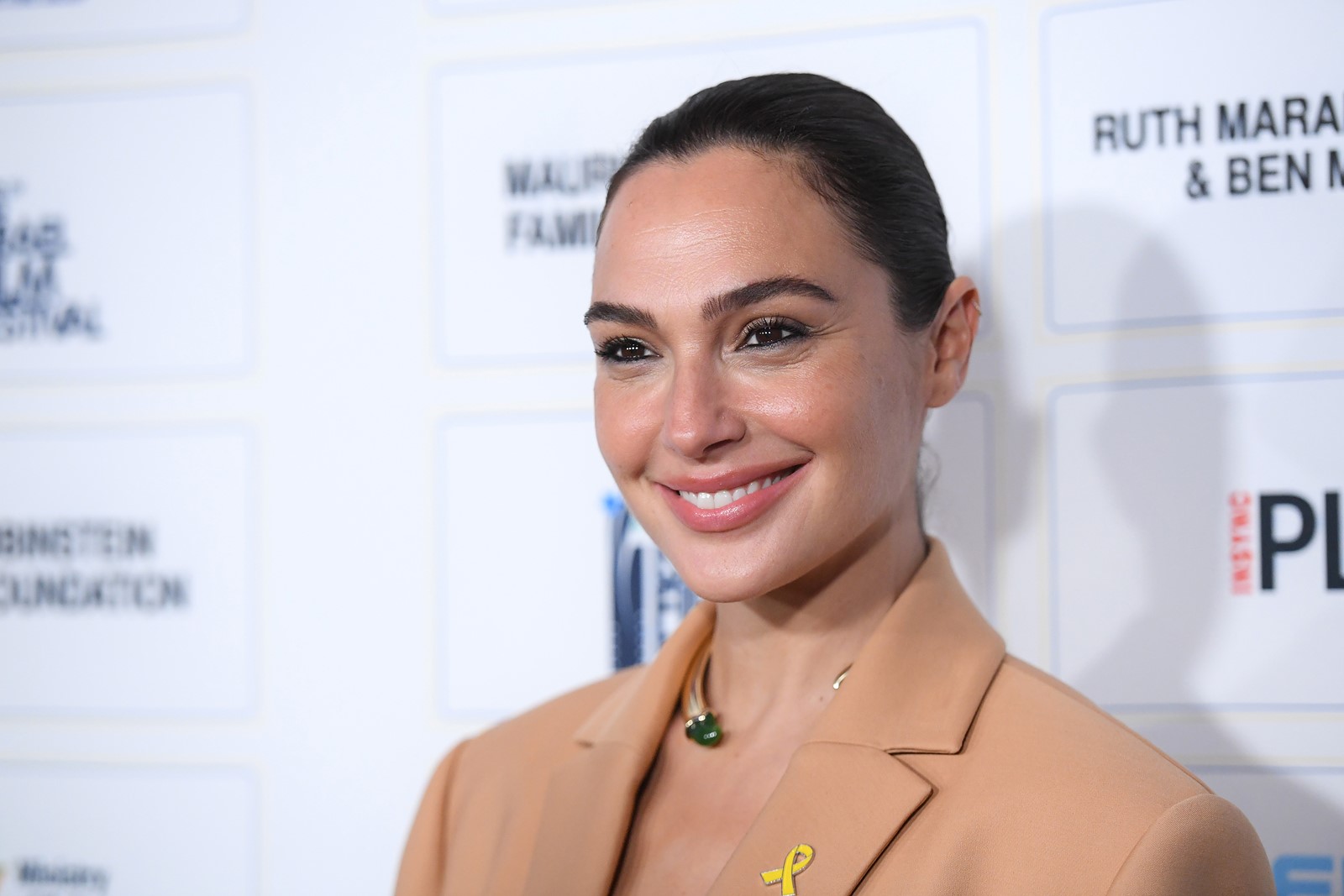 Gal-Gadot-Getty_1088097116.jpe