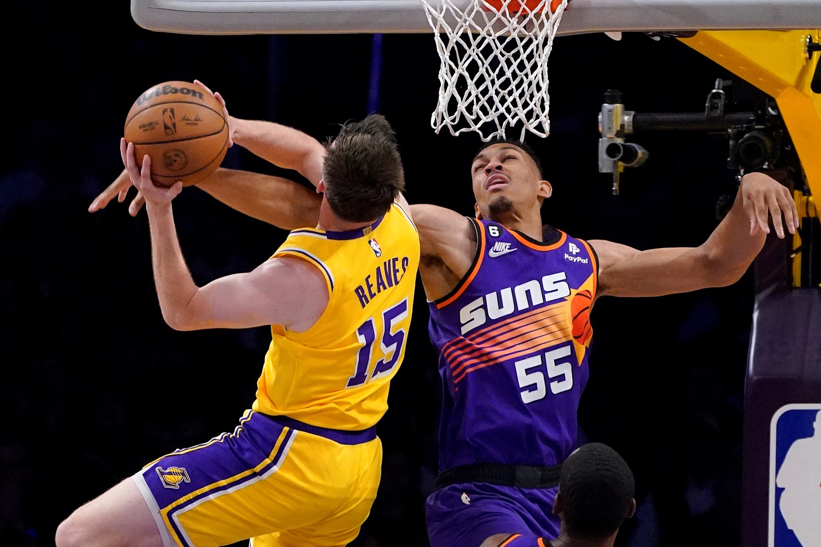 Suns_Lakers_Basketball_33721--9914d_1060748321.jpg