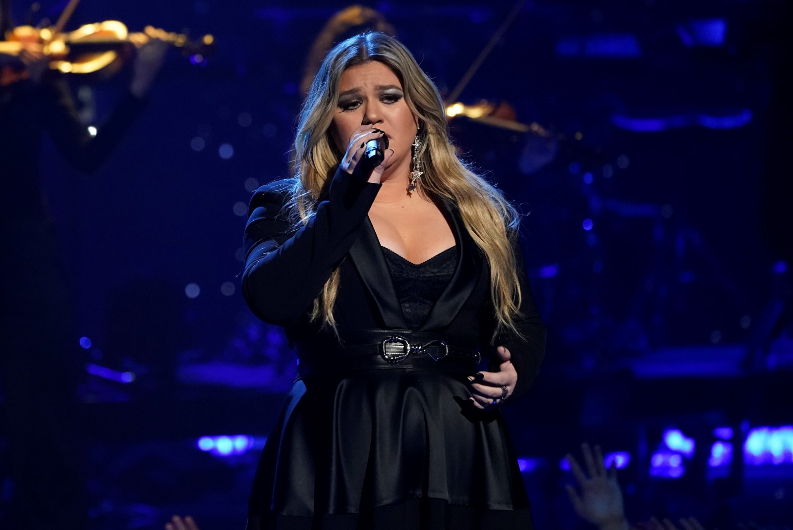 TV-Kelly_Clarkson_81887--25ad2_1062626879.jpg