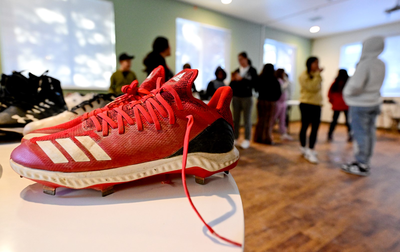 DCC-L-SHOES_1MJ0305_1059385320.jpg