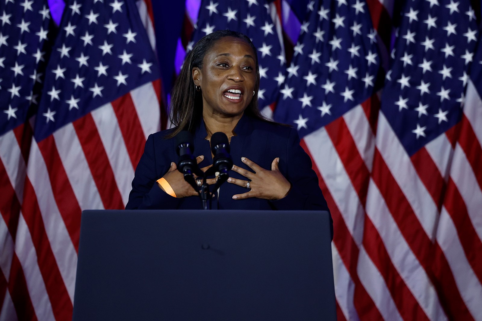 1002_NWS_SJM-L-SENATERACE-1003-1_1069884344.jpg