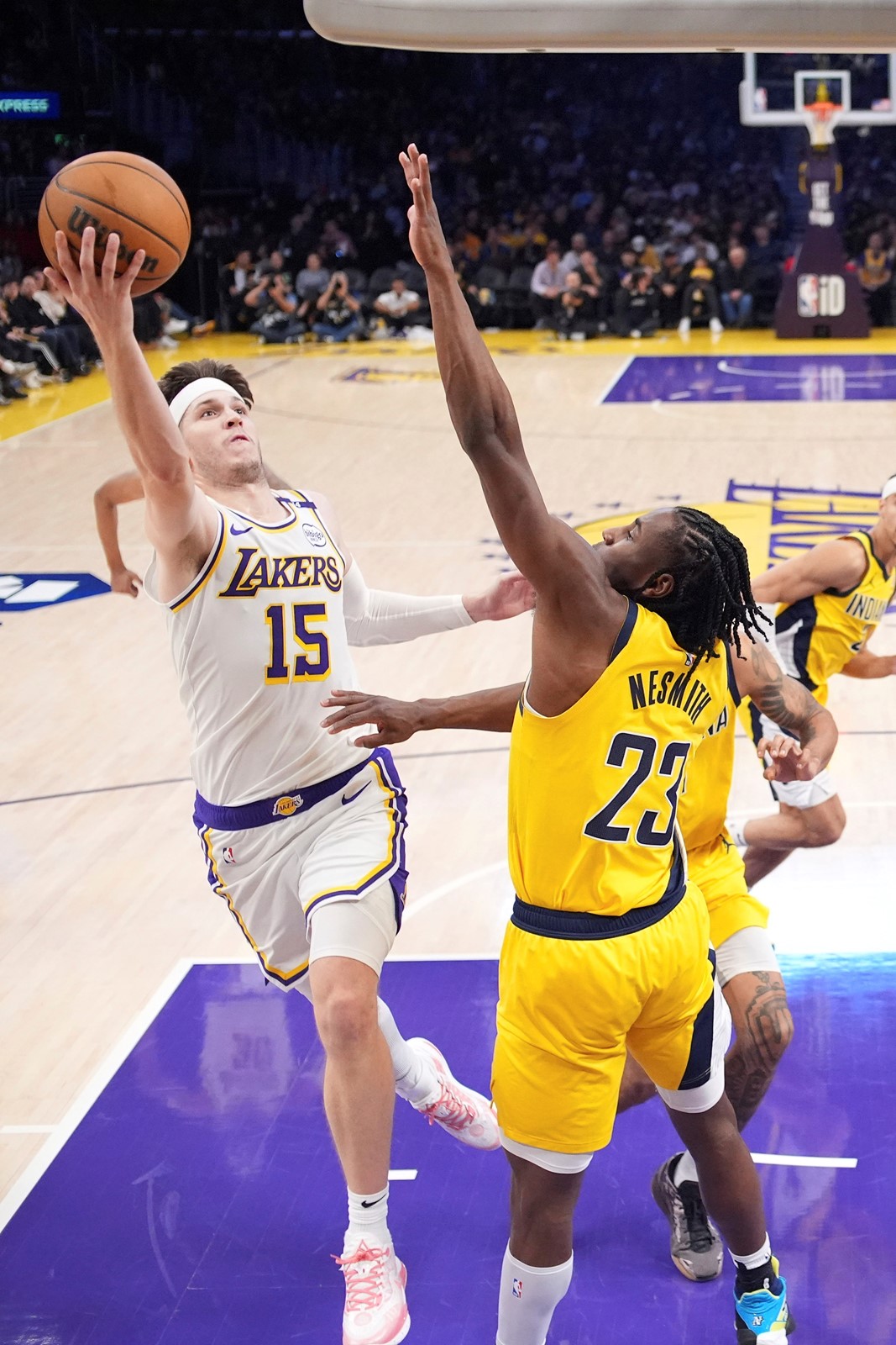 Pacers_Lakers_Basketball_52016--6042c_1089583617.jpg