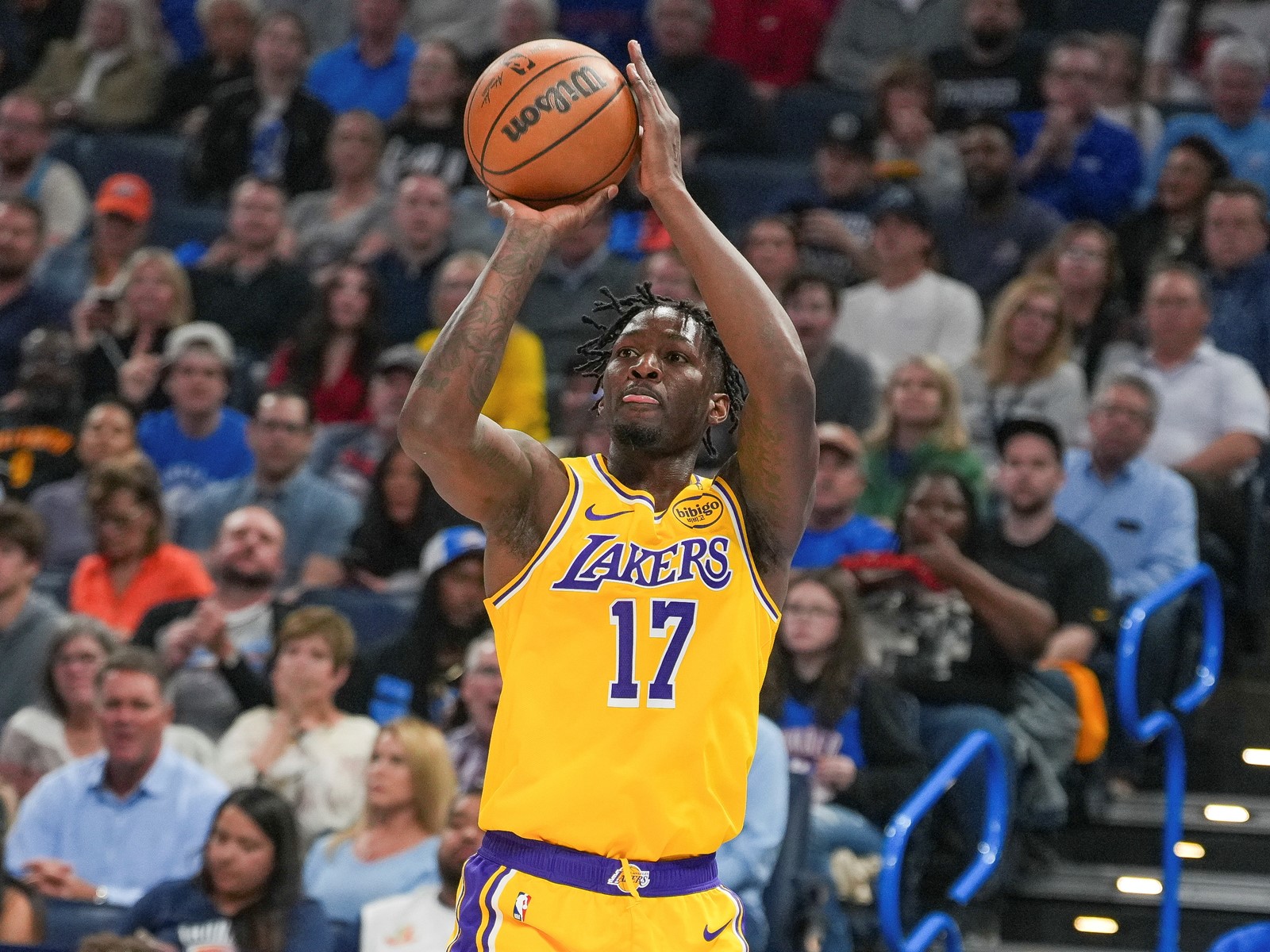 0629_NWS_LDN-L-LAKERS-JUMP-0630-01_1094804192.jpg