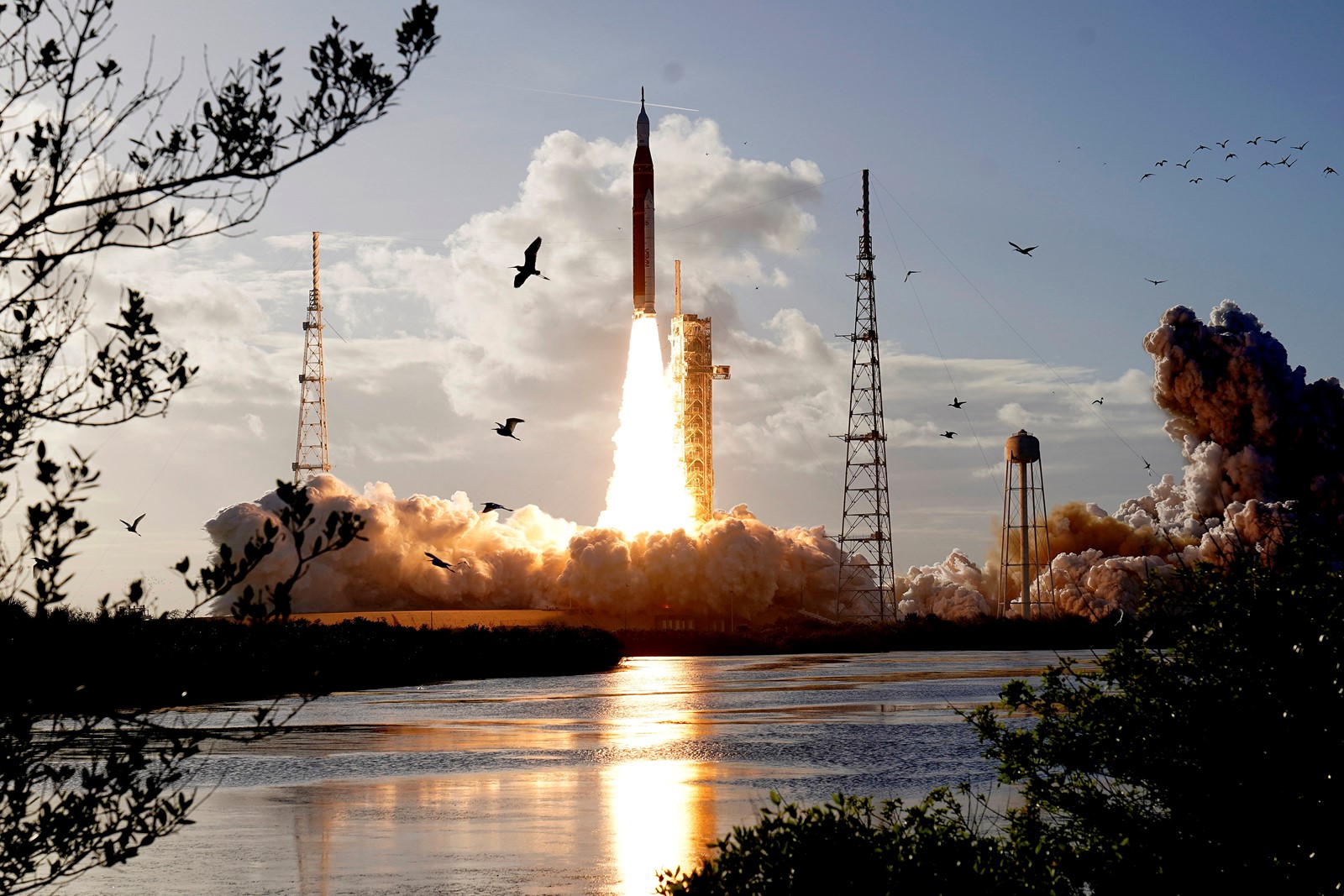 APTOPIX_NASA_Artemis_Moonshot_38941--7f6aa_1105122199.jpg