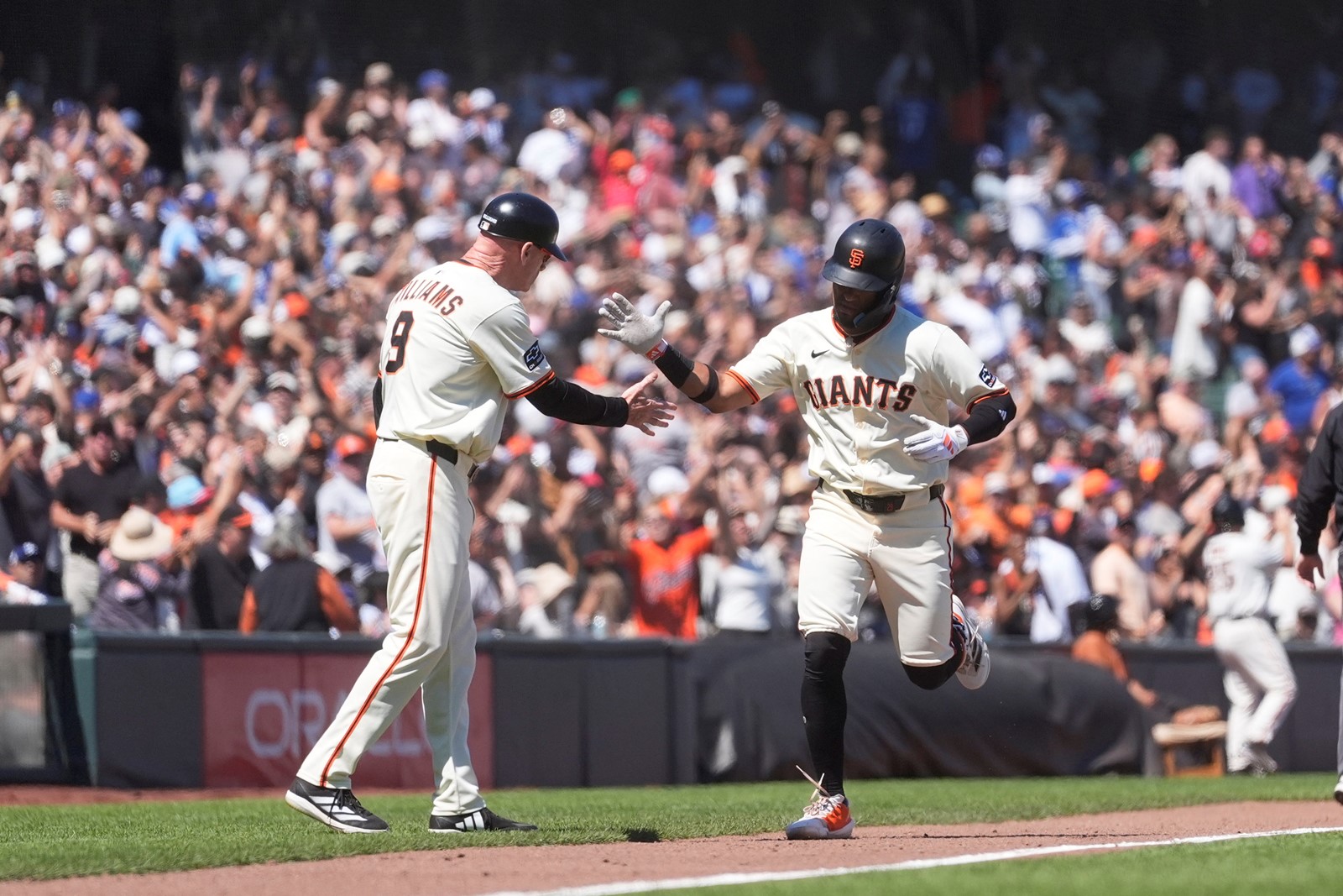 Dodgers_Giants_Baseball_42450--bebbd_1095332509.jpg