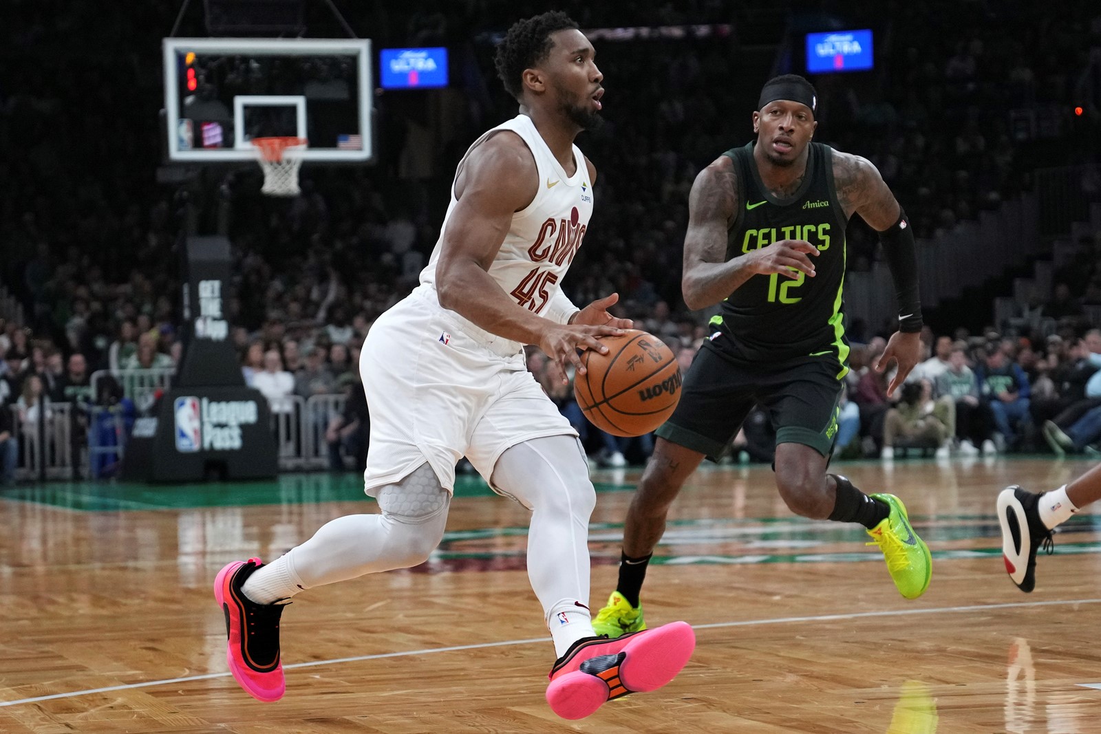 Cavaliers_Celtics_Basketball_80118--97172_1090322183.jpg