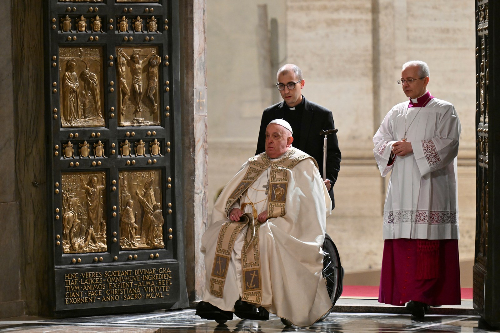 Vatican_Pope_Christmas_52079--bbf4e_1087941496.jpg