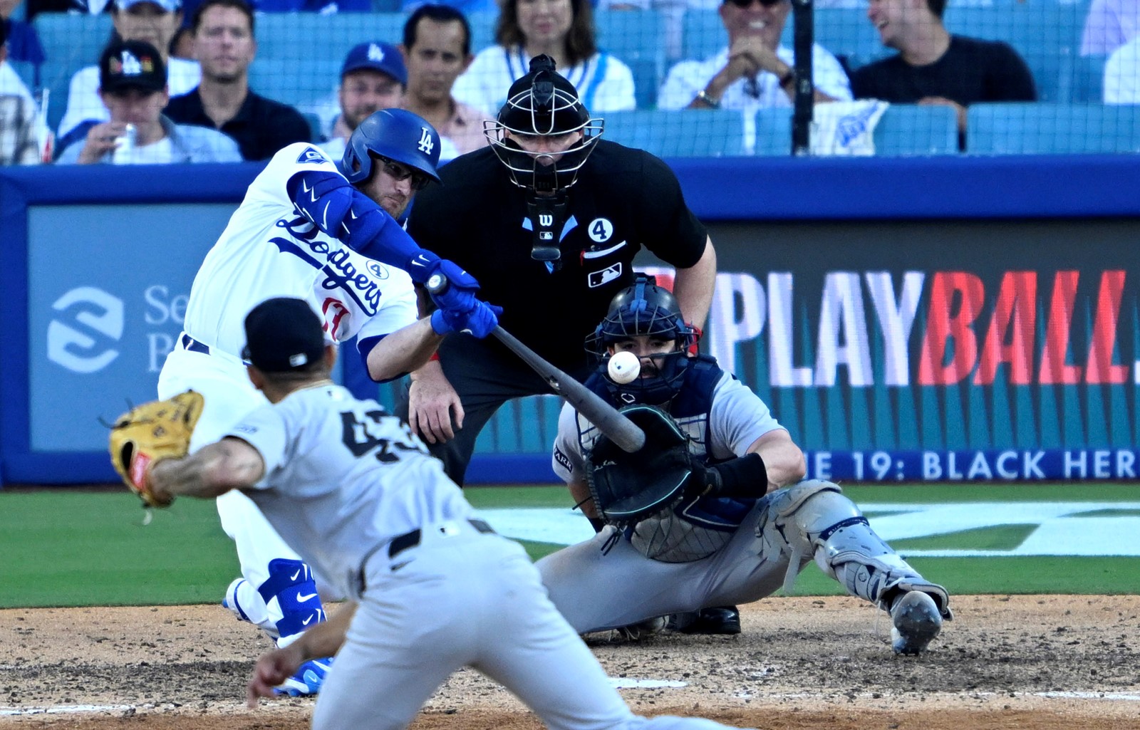 0601_NWS_LDN-L-DODGERS-0602-KB62_1093780067.jpg
