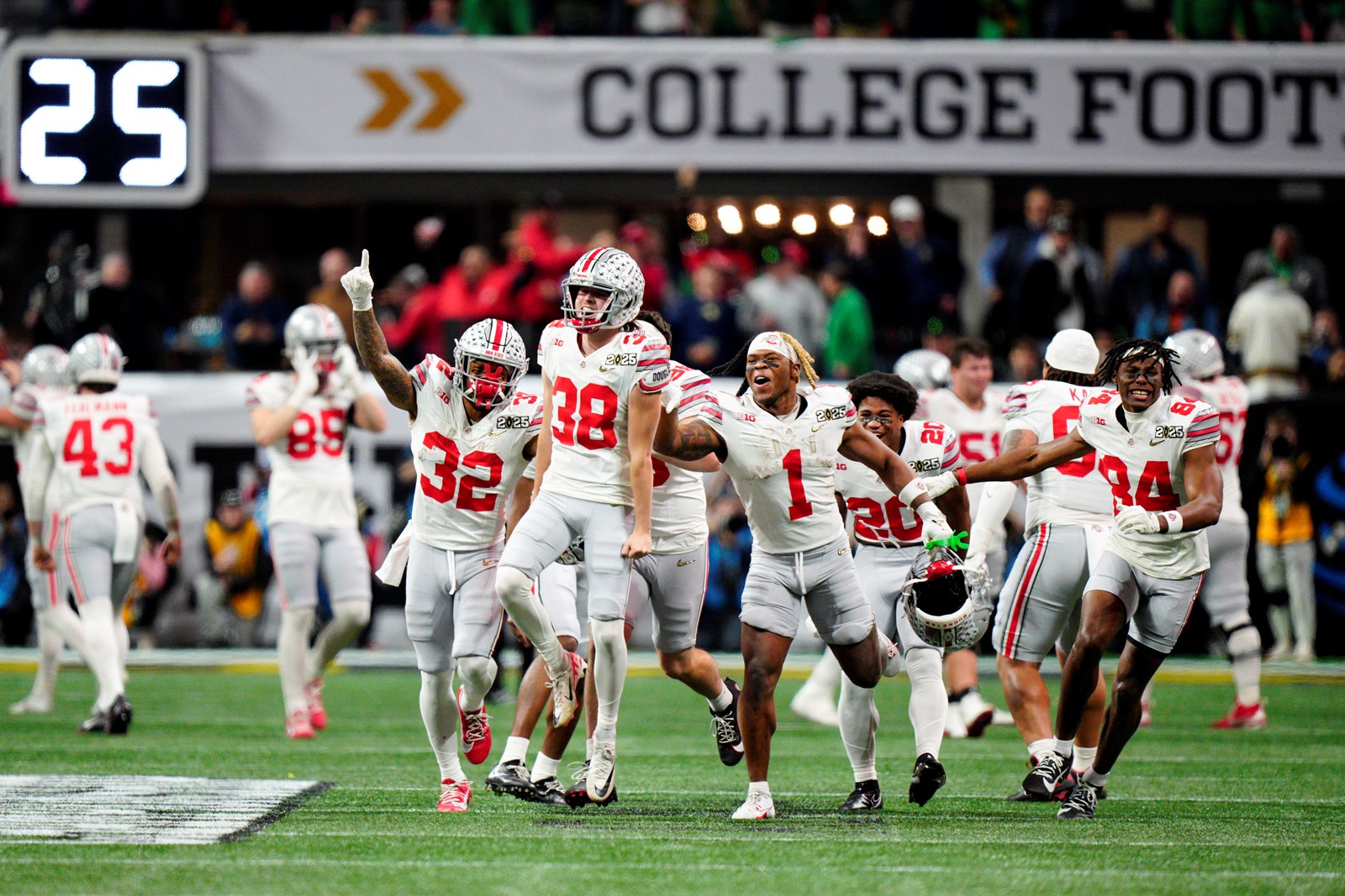 CFP_National_Championship_Football_36336--15678_1088874699.jpg