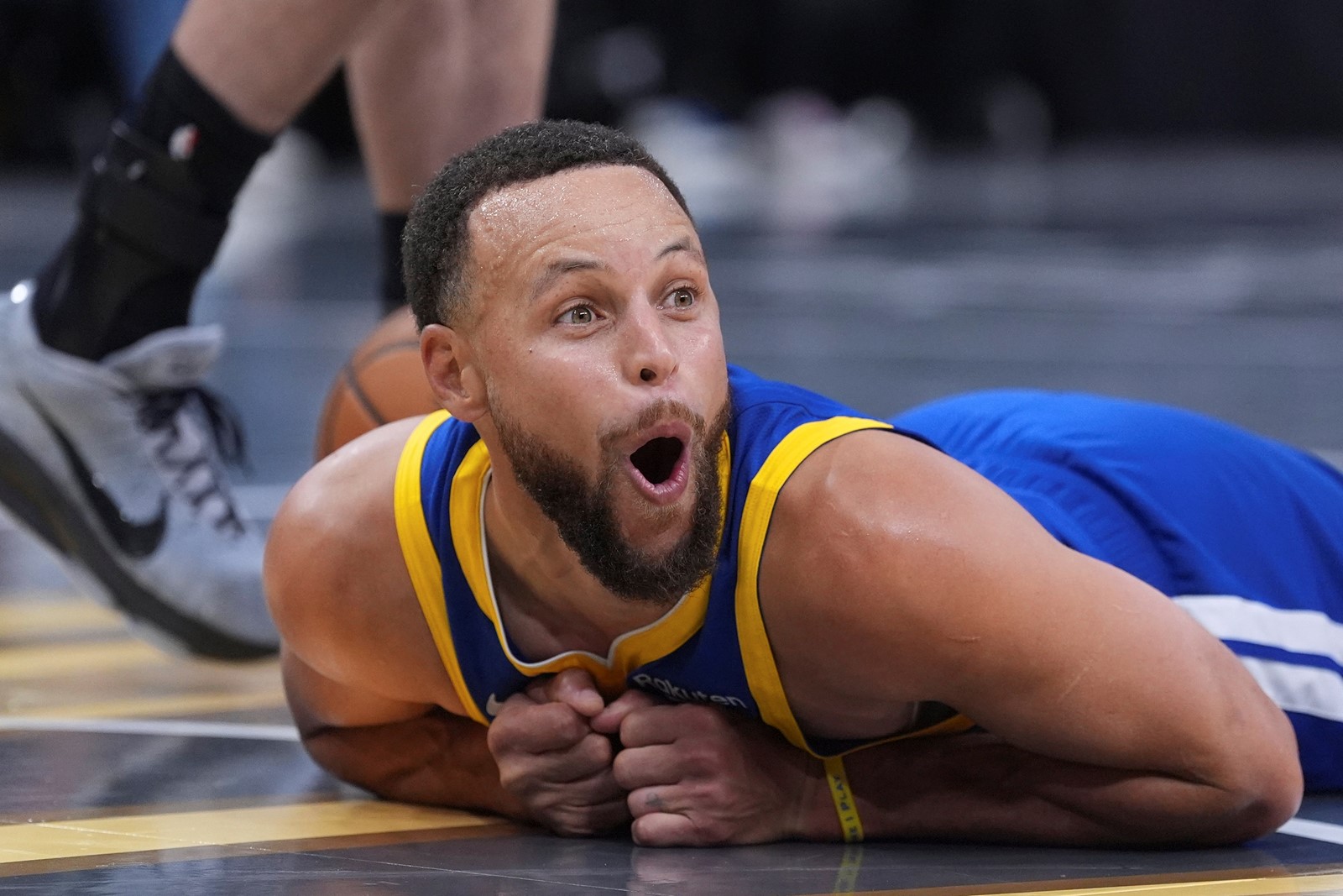 APTOPIX_Warriors_Spurs_Basketball_40488--45408_1099993123.jpg