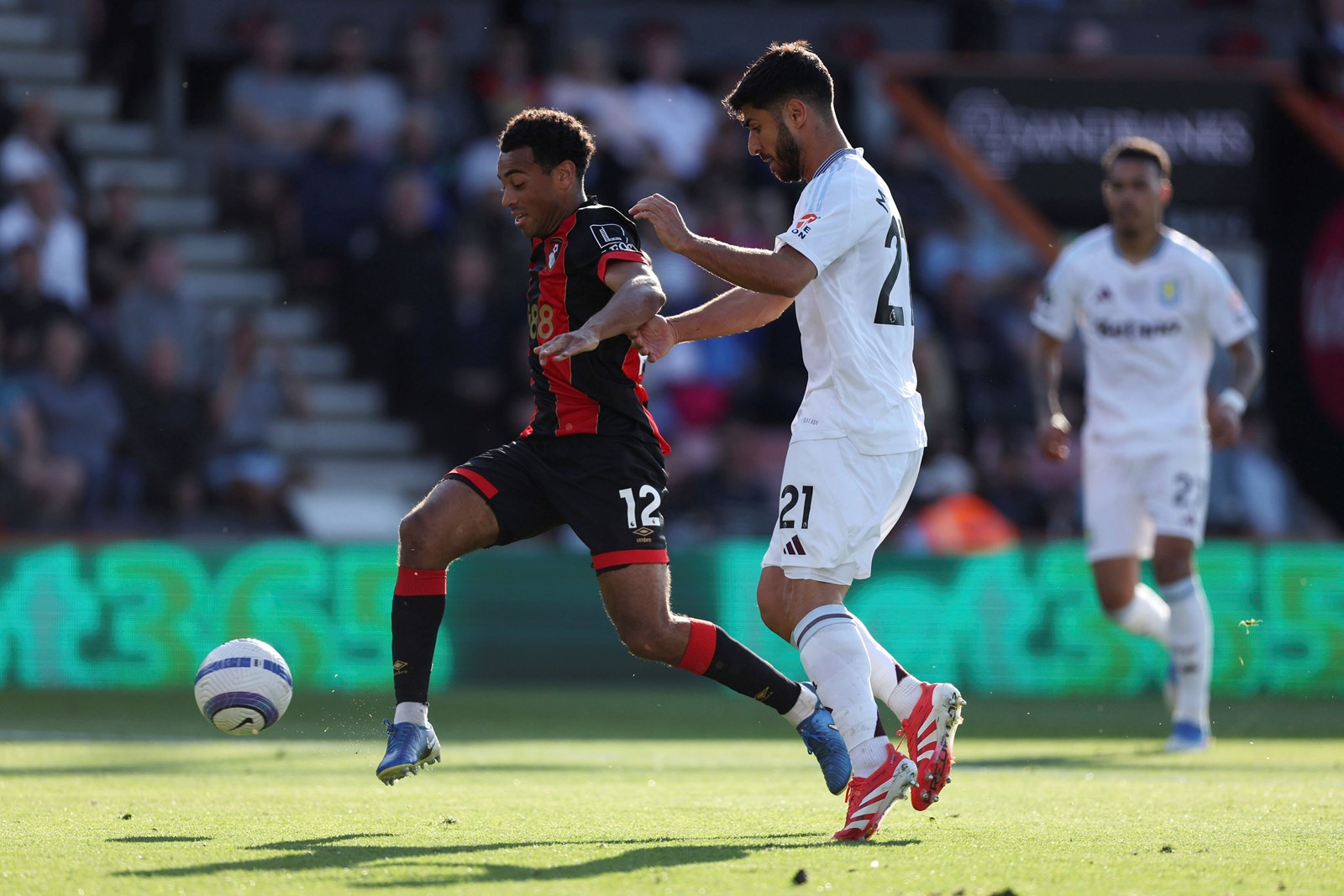 Britain_Soccer_Premier_League_19097--b1312_1093966398.jpg