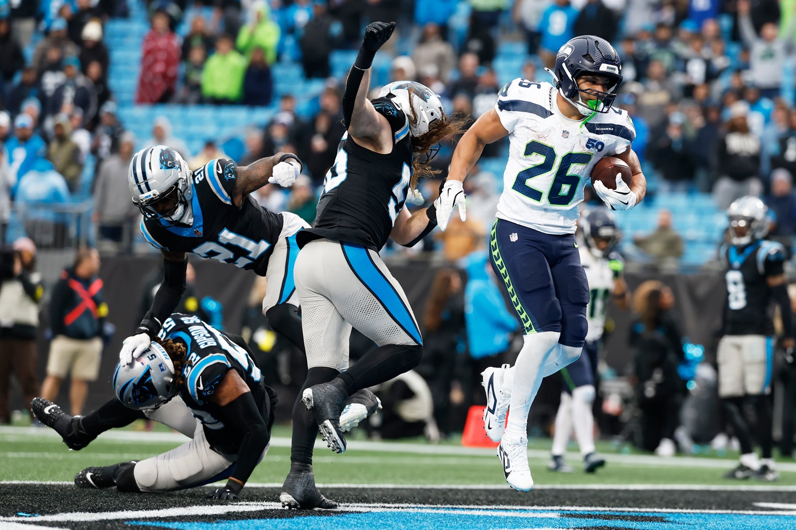 Seahawks_Panthers_Football_83280--19601_1101496437.jpg