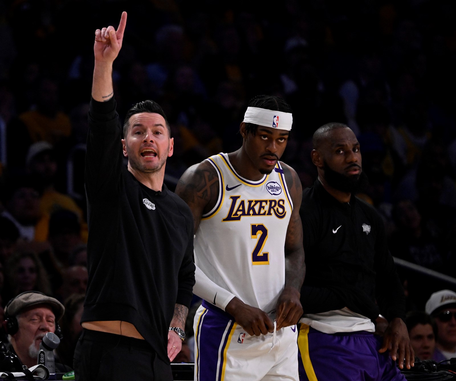 0419_NWS_LDN-L-LAKERS-0420-KB14_1092164765.jpg