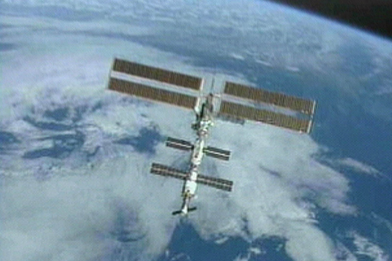 Space_Station-25th_Anniversary_58720--84617_1099444726.jpg