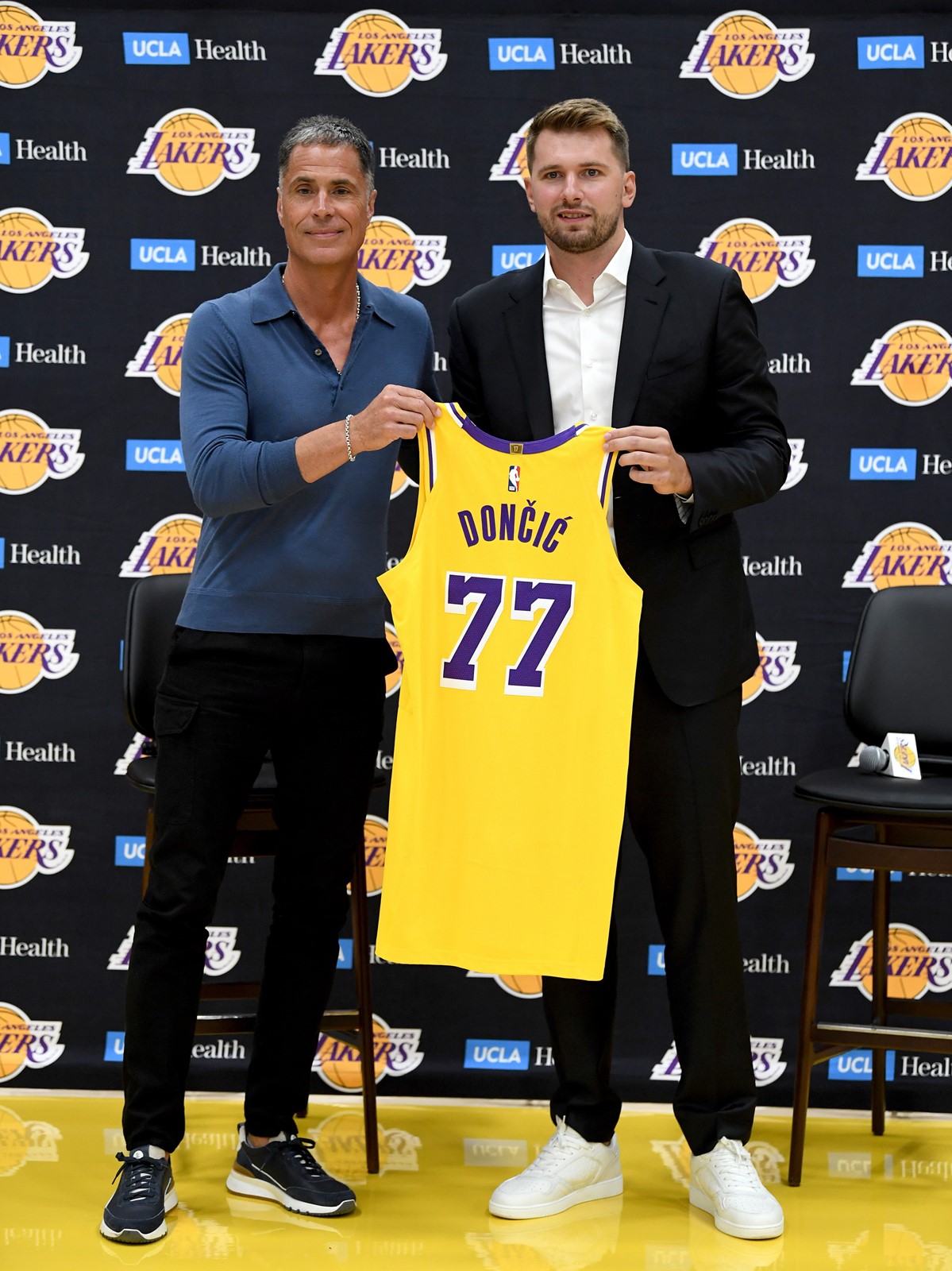 0802_NWS_LDN-L-LAKERS-0803-19_1095980033.jpg