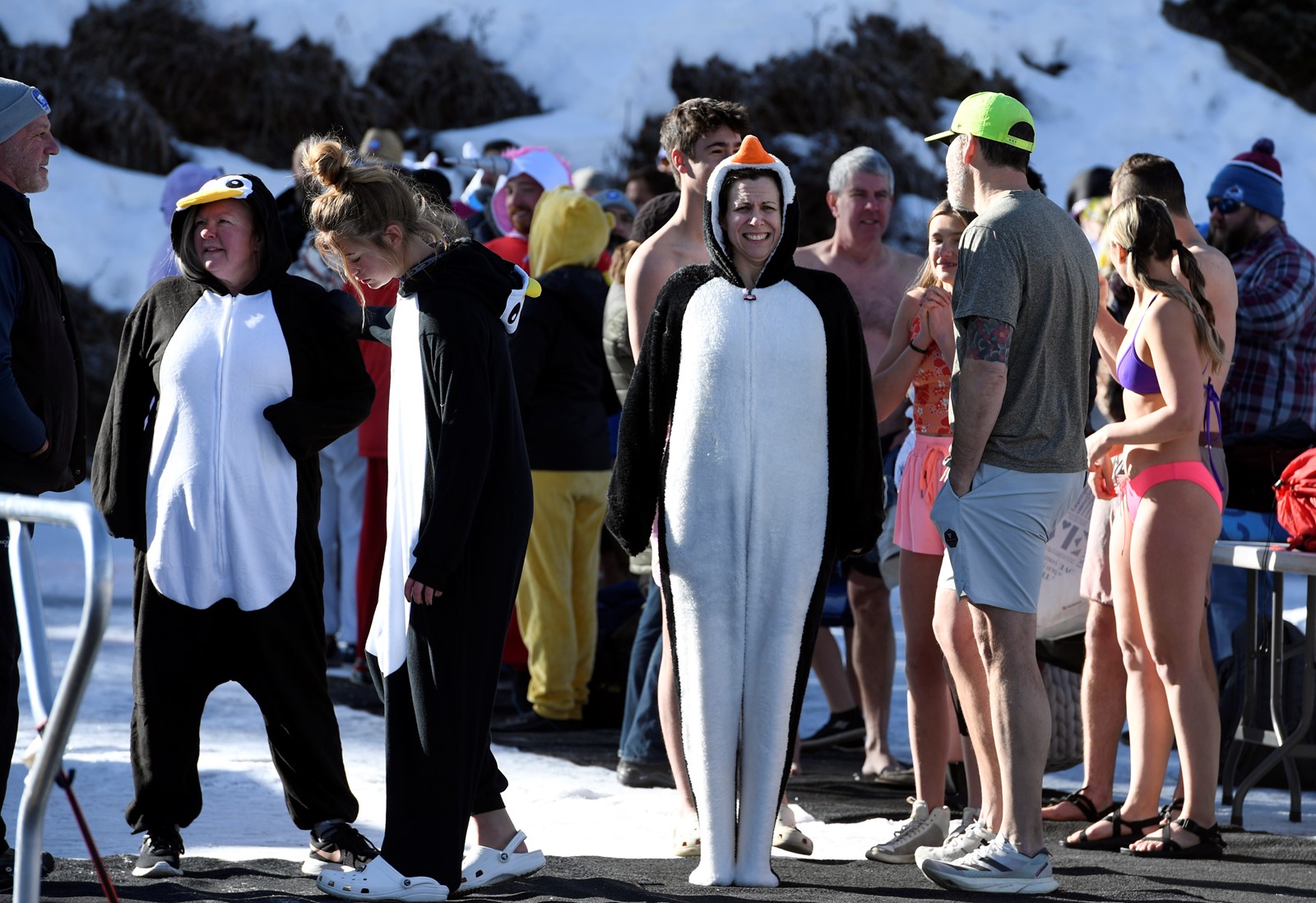 0101_NWS_TDP-Z-EVERGREEN-LAKE-PLUNGE-KS-0101202594_1088157317.jpg