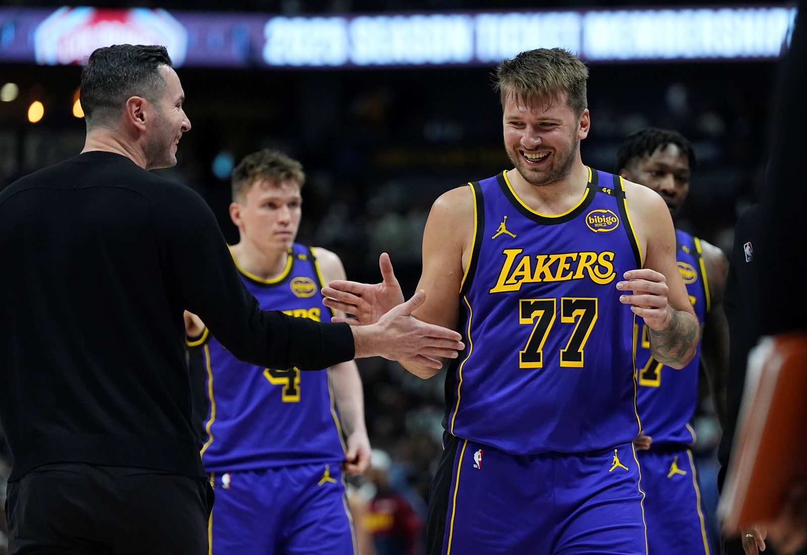 Lakers_Nuggets_Basketball_25153--4b388_1090093378.jpg