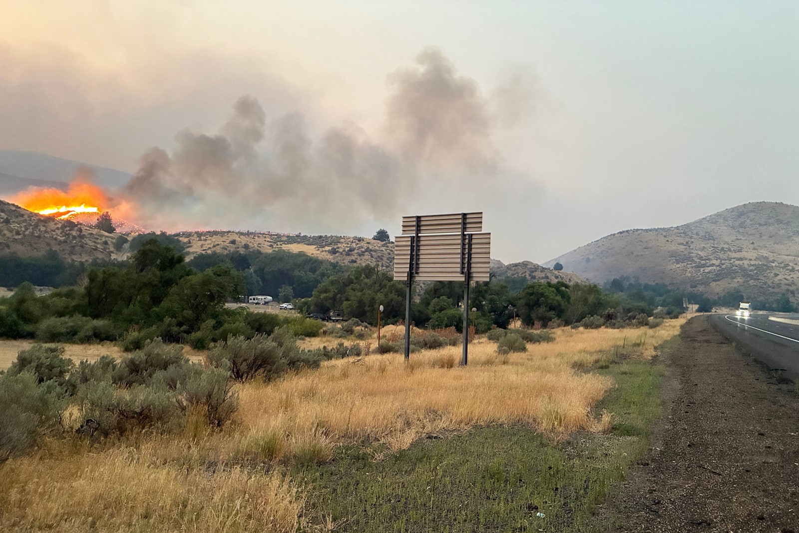Oregon_Wildfires_43171--e2124_1109262002.jpg