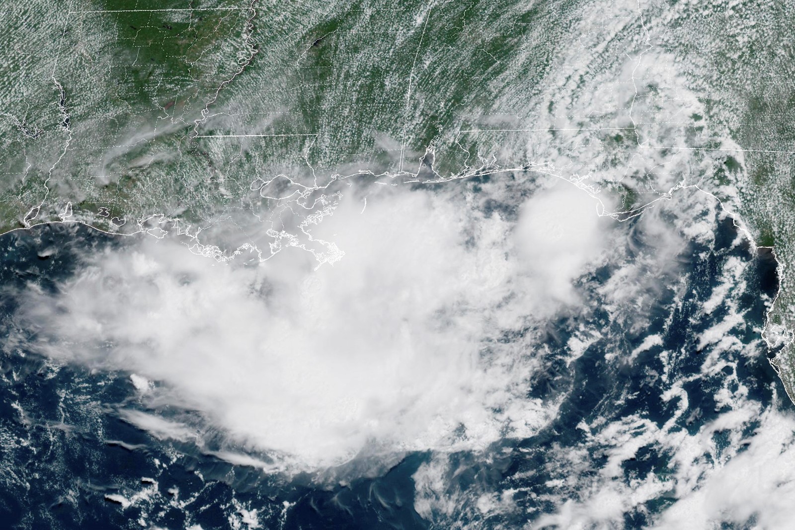 Tropical_Weather_Florida_12735--92e5d_1095399586.jpg