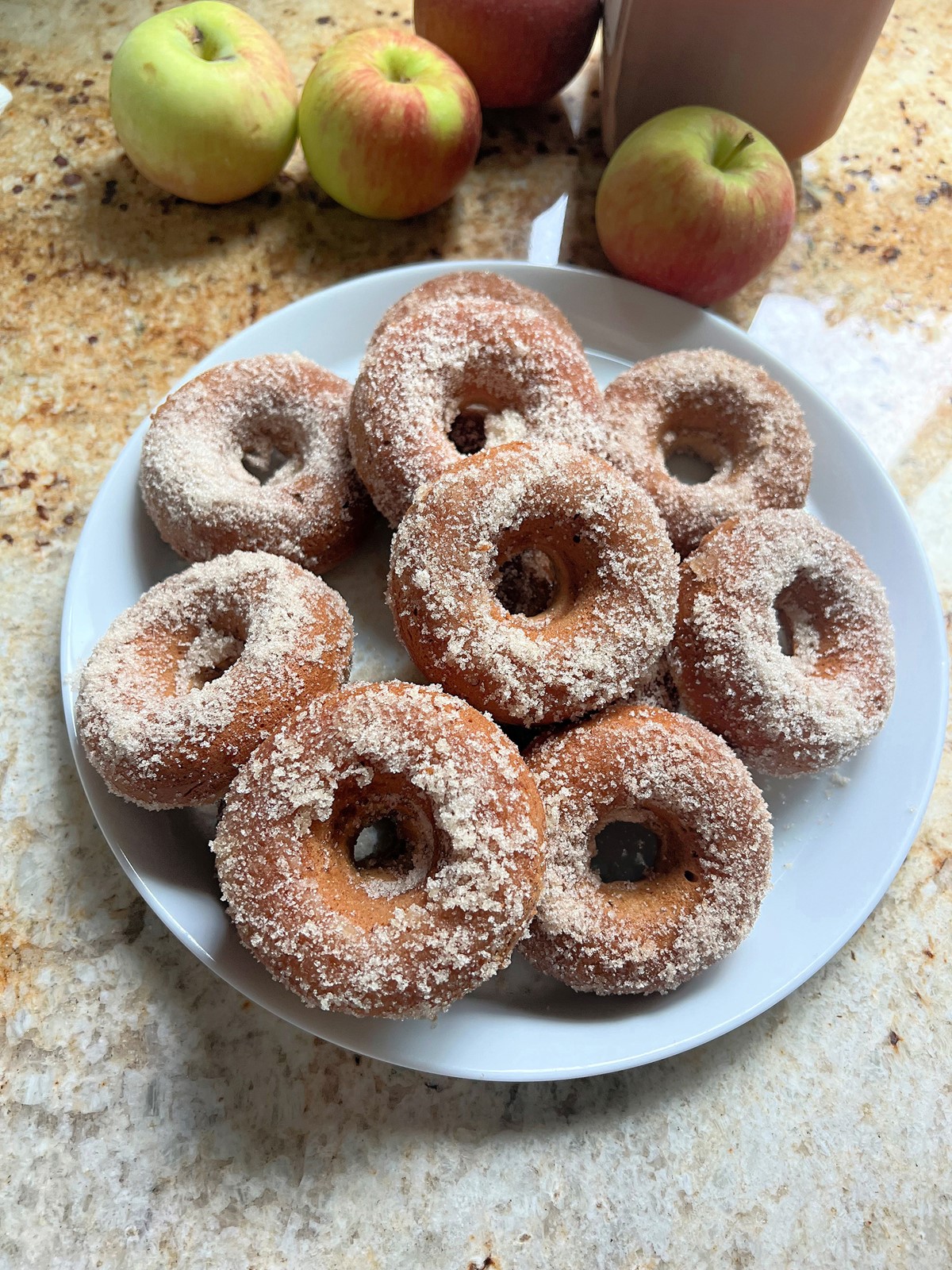 202511030400MCT_____PHOTO____FOOD-APPLE-CIDER-DOUGHNUTS-3-PG_1099489900.jpg