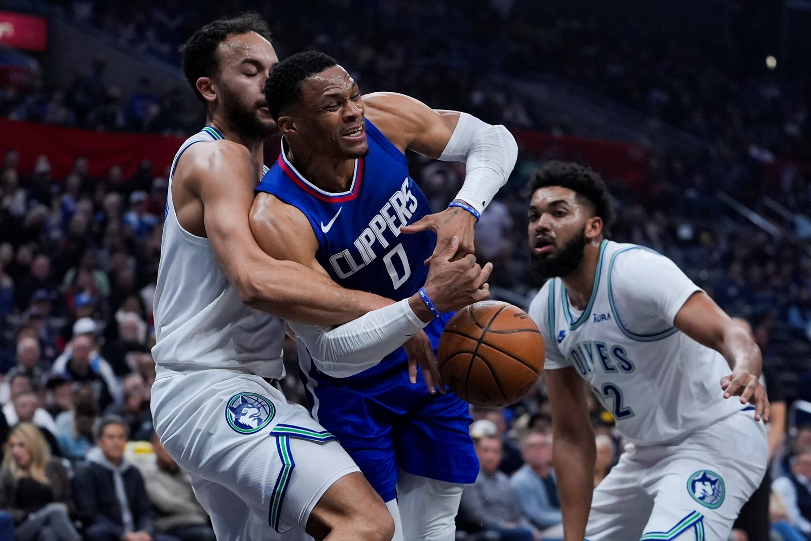 Timberwolves_Clippers_Basketball_93991--8253d_1074960441.jpg
