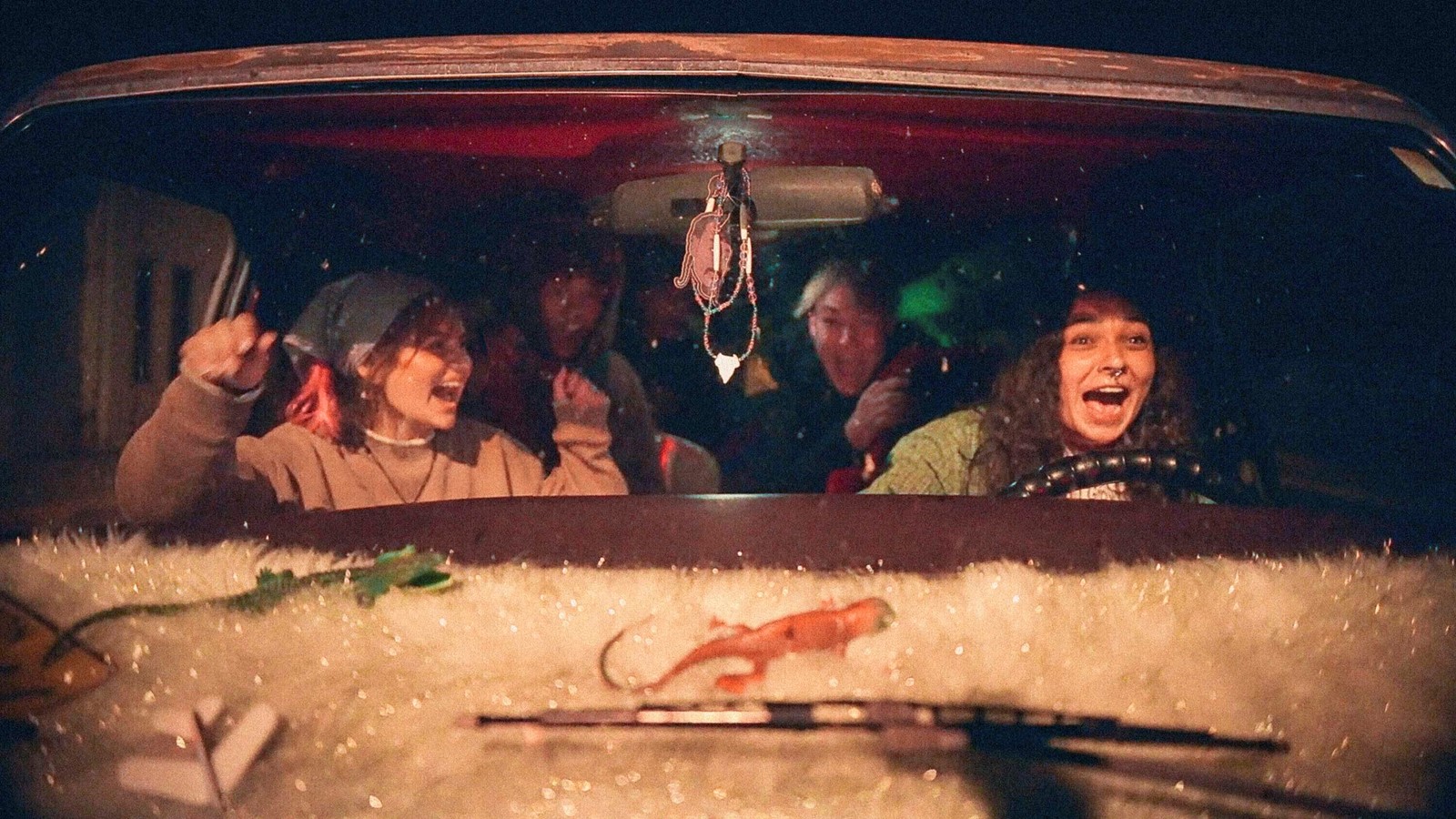 Film_Review_-_Gasoline_Rainbow_30895--c6129_1078395748.jpg