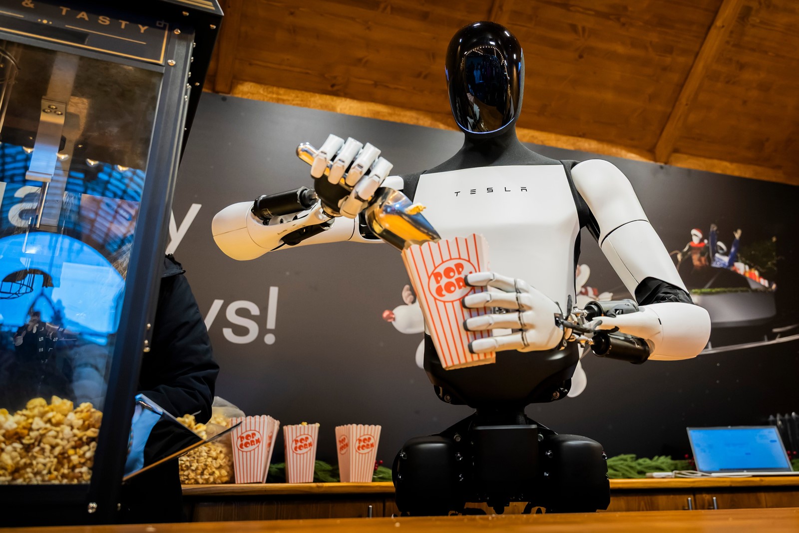 APTOPIX_Germany_Robot_48908--9d860_1101291629.jpg