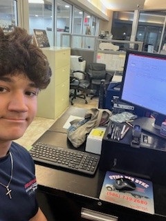 Co-Op-Student_1089887768.jpg