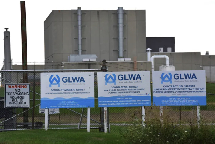 DET-L-GLWARATES0218_1089891819.jpg