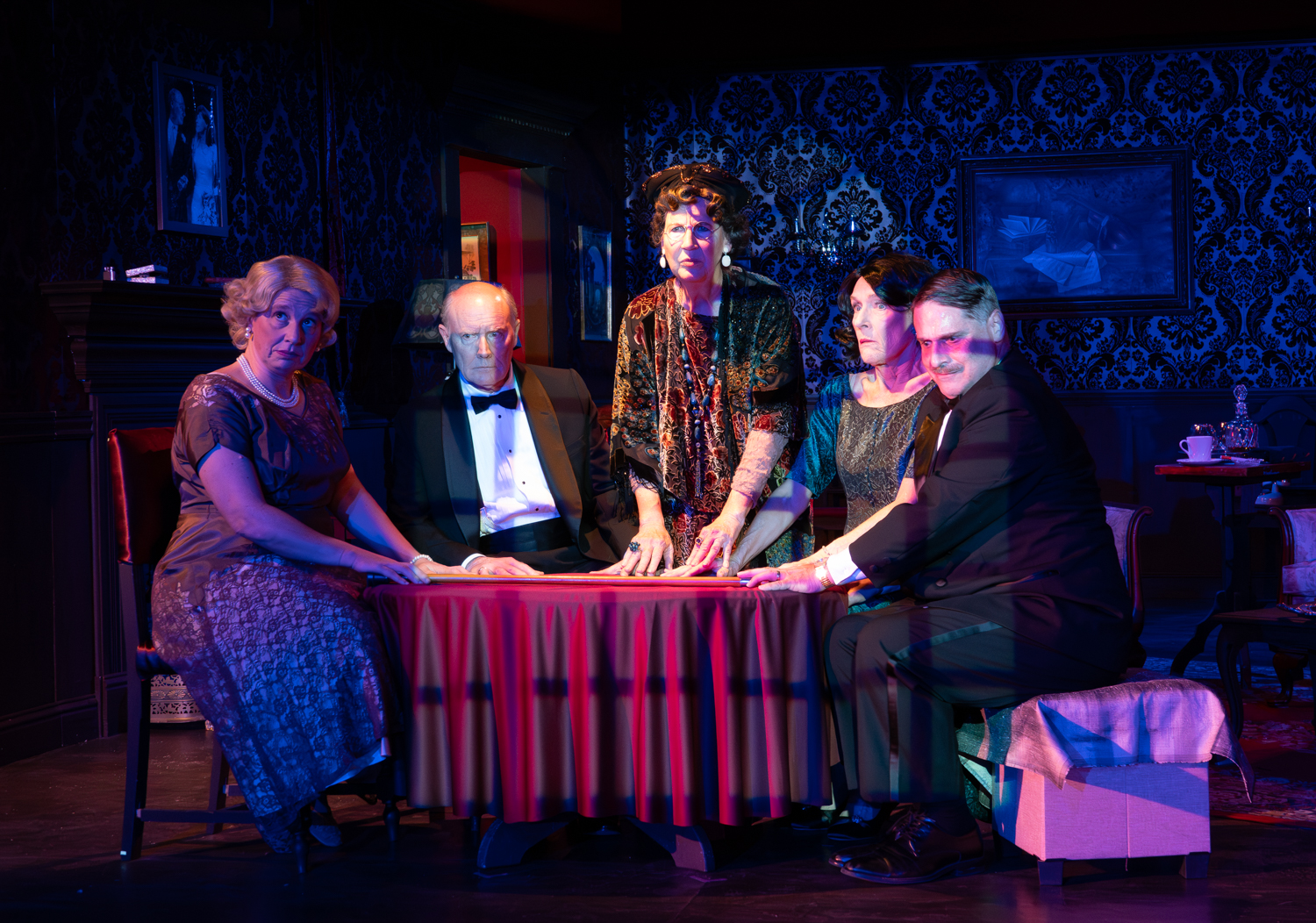 MIJ-L-THEATER-WBOX-1121-01_1086751755.jpg